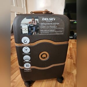 Delsey-Carry on